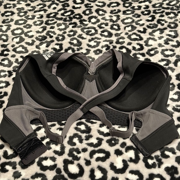 Adidas 34D Black & Gray Cross-back Adjustable Straps Sports Bra - Picture 8 of 11
